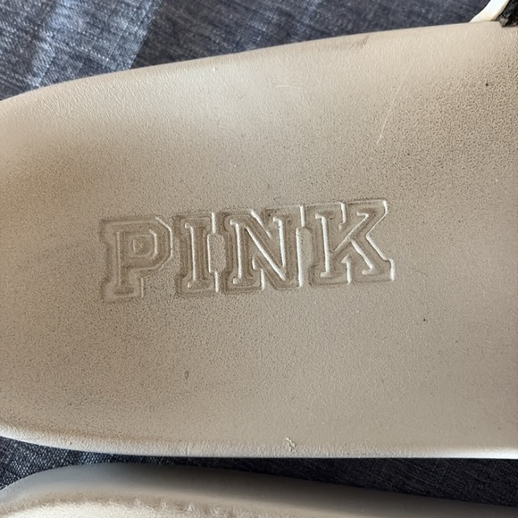 Pink Women’s Size 8.5 Gray/White Cheetah Print Slides - Picture 3 of 4